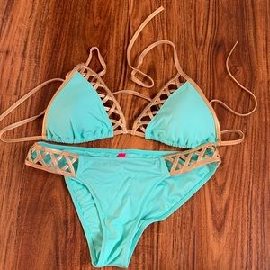 Victoria’s Secret bikini